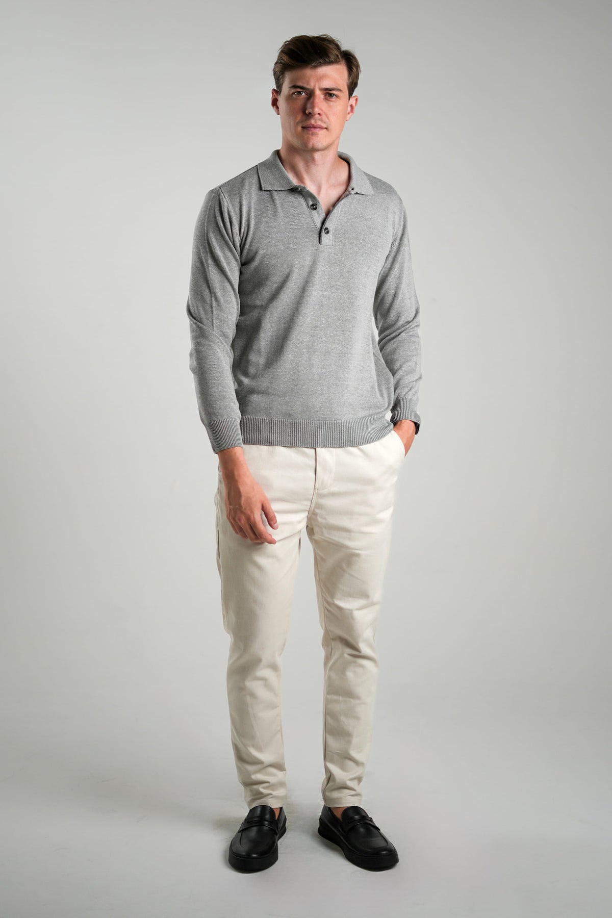 Polo Tricot Manga Longa Botões Cinza Claro